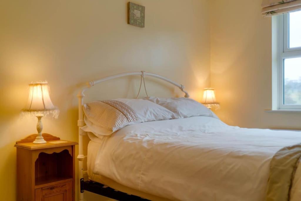 Barley Cottage Whittington  Экстерьер фото