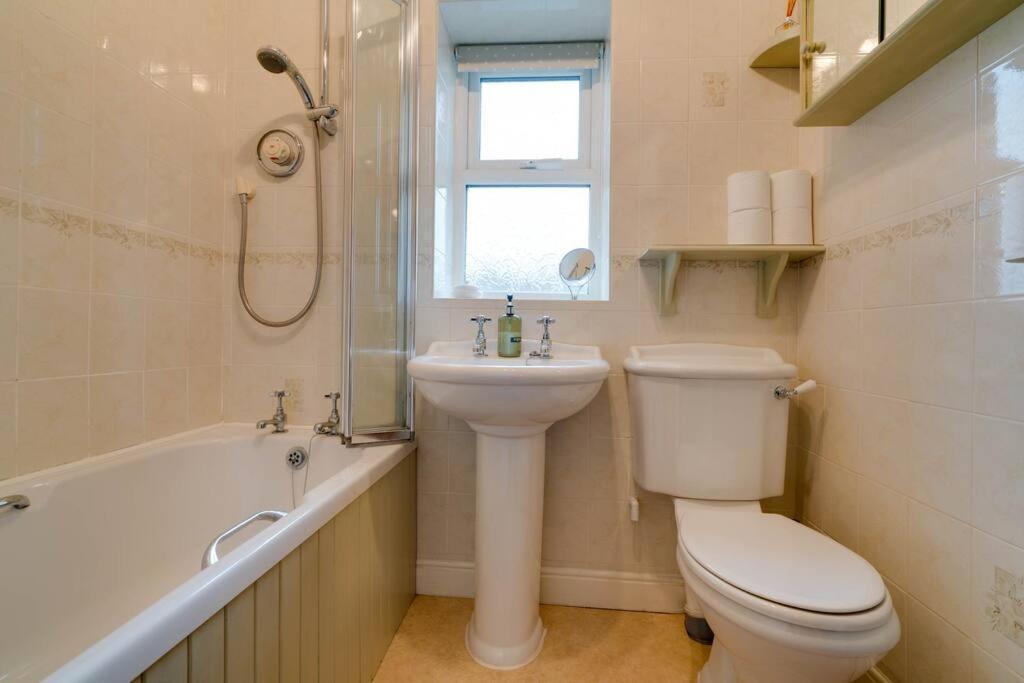 Barley Cottage Whittington  Экстерьер фото